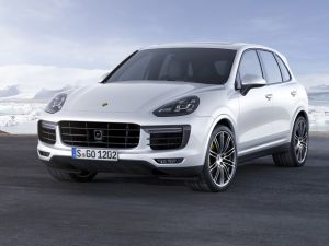 Com um V8 biturbo de 570 cavalos, SUV é o mais potente da linha.