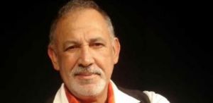 Ator Claudio Cunha.