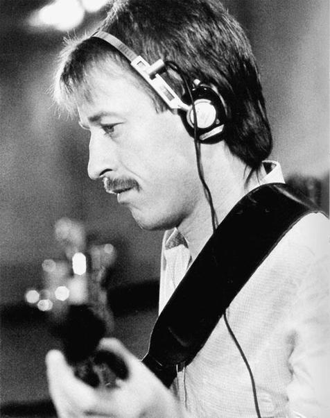 Rutger Gunnarsson não aparecia nos álbuns e apresentações televisivas do ABBA.