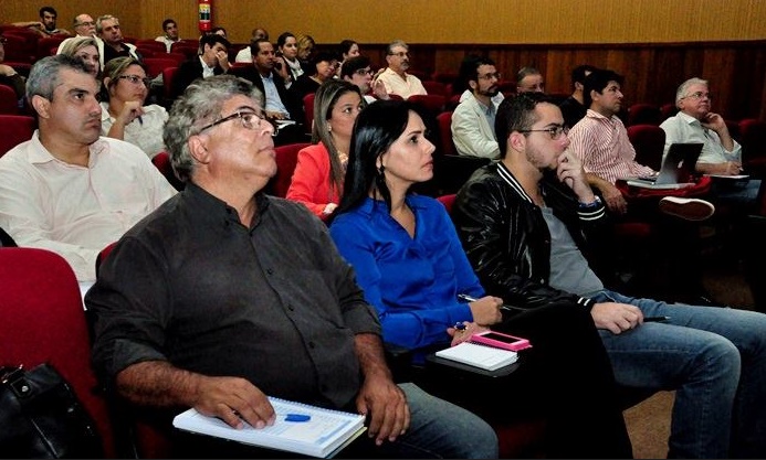 É importante que o corretor leve a sério o curso e entenda que o Proecci tem regras a serem seguidas