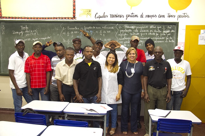 Para a diretora da escola, Tânia Cheker de Souza, promover ensino de português aos alunos haitianos é um desafio