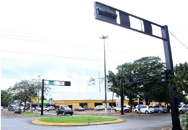 O projeto de reordenamento de trânsito municipal foi realizado através de estudos por parte de especialistas em engenharia de trânsito