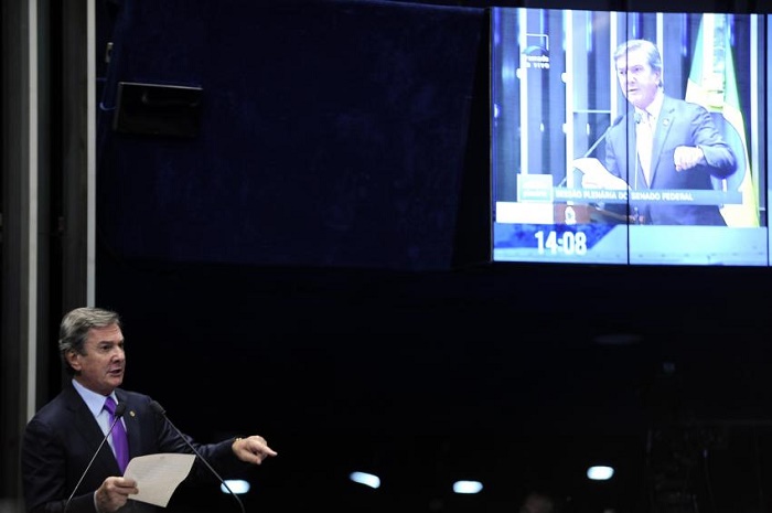 A defesa do Senador alega que ele já se colocou à disposição para ser ouvido