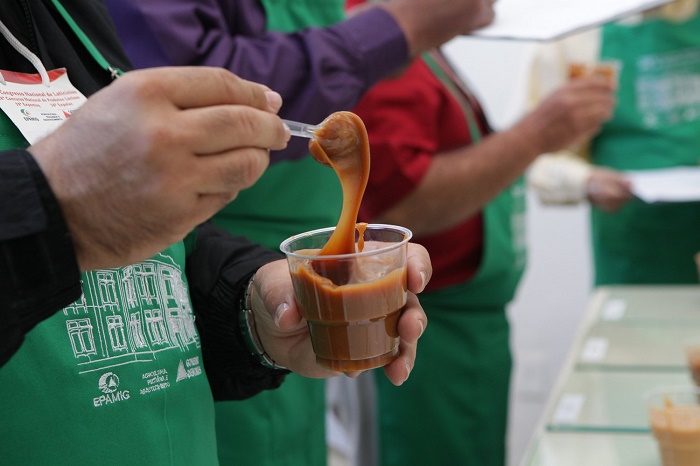 A premiação é ofertada aos três melhores produtos de cada categoria, levando-se em consideração os critérios aspecto global, cor, textura, odor, aroma, consistência e sabor