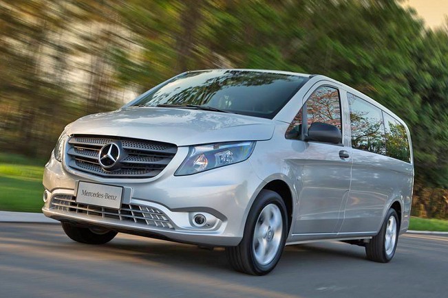 A Vito Tourer (como é chamada) chegará com duas versões, “Comfort 8+1” e “Luxo 7+1”