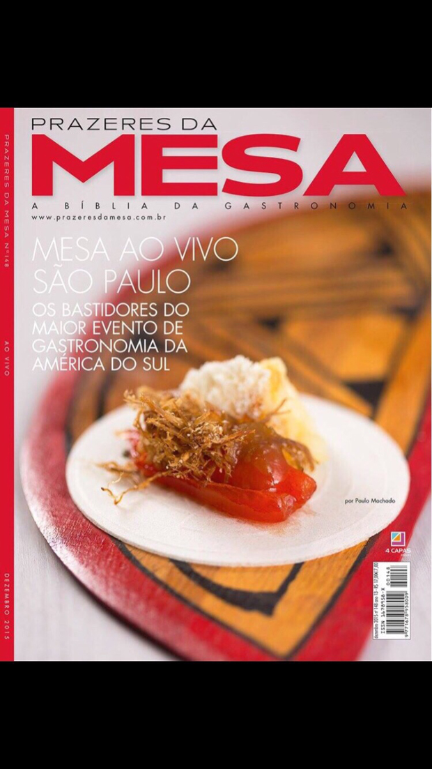 Paçoca de pilão com queijo Braz Mato­grossense e pimenta glaceada sobre hóstia, prato que concorre à capa da revista Prazeres da Mesa, leva ingredientes regionais.
