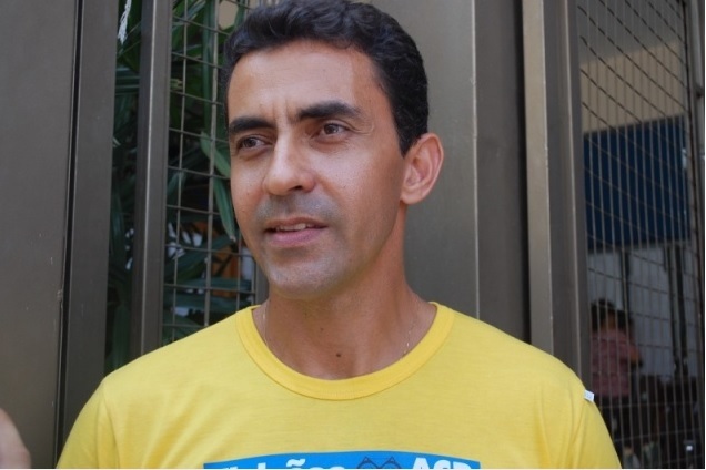 Professor Lucílio é o 24º presidente da ACP. Ele substitui Geraldo Alves Gonçalves, que deixa a cadeira da presidência após dez anos.