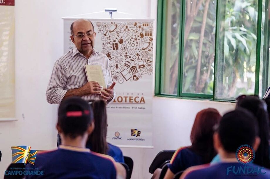 escritor e advogado Samuel Xavier Medeiros