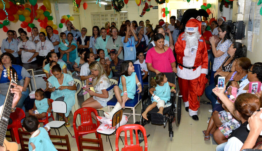 Papai Noel no Hospital Universitário