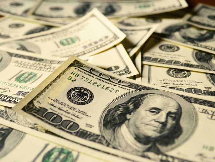 Moeda norte-americana recuou firmemente contra os pesos chileno e mexicano