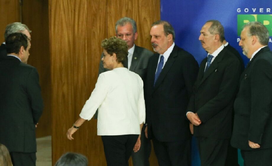 Este é o primeiro encontro entre a presidente da República e seu vice, após o Eduardo Cunha deflagrar o processo de impeachment
