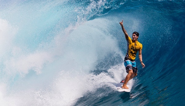 Medina arrancou notas 7,33 e 5,27 e não foi superado pelo havaiano Keanu Asing e o australiano Wade Carmichael,