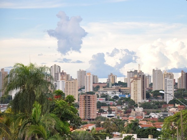 Campo Grande também a temperatura máxima será de 34ºC e a mínima de 22ºC.