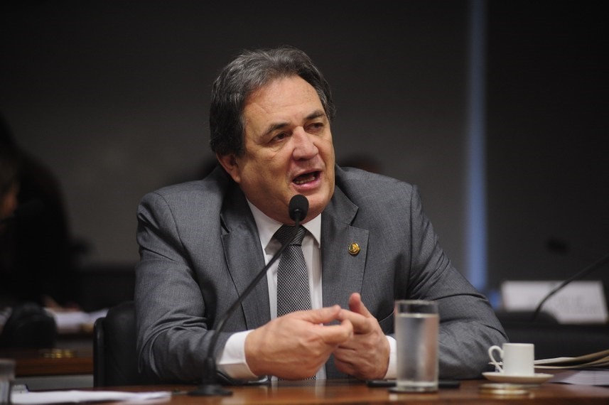 Moka é o relator do projeto que trata do câncer