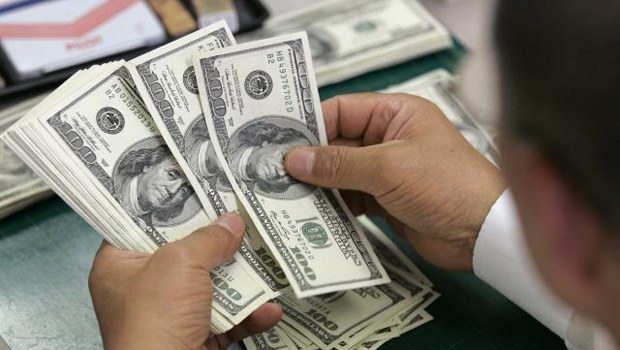 Cotação está no menor nível desde 9 de dezembro (R$ 3,737)