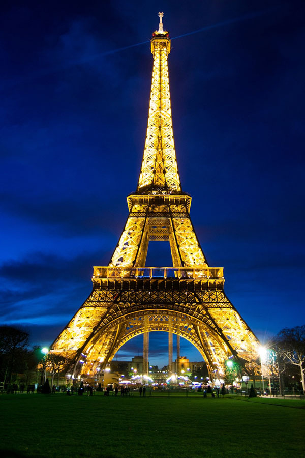 A Torre foi inaugurada no dia 31 de março de 1889 em Paris na França