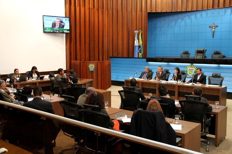 Oitiva aconteceu no plenário da Assembleia