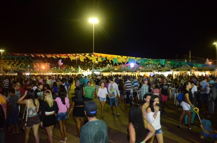 A festa contará com a participação de 61 entidades religiosas e assistenciais