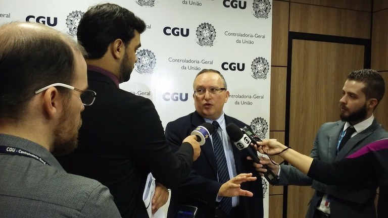Bessa informou que a seleção dos municípios foi feita por sorteio eletrônico