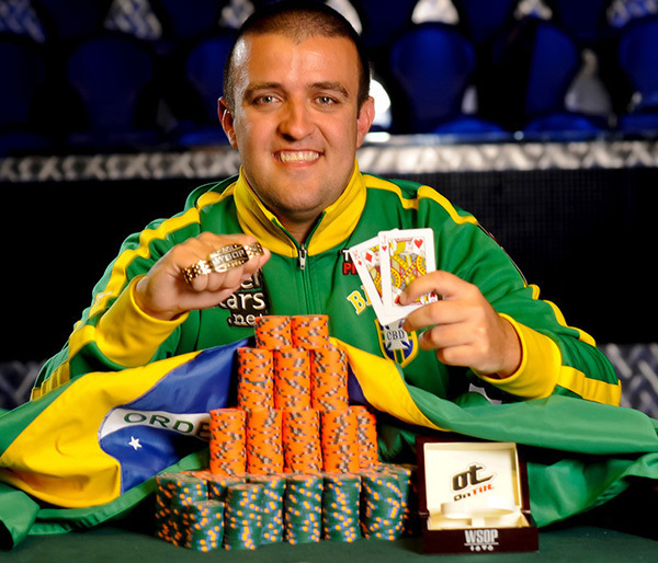 André Akkari, campeão mundial de pôquer