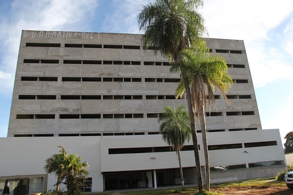 A previsão é que parte do hospital, o térreo e o subsolo, construídos com aporte financeiro do Governo do Estado, sejam inaugurados nos próximos 40 dias