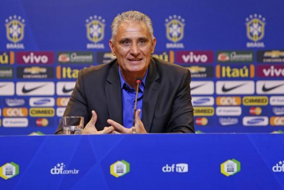 Tite, novo treinador da Seleção Brasileira concede sua primeira entrevista no cargo