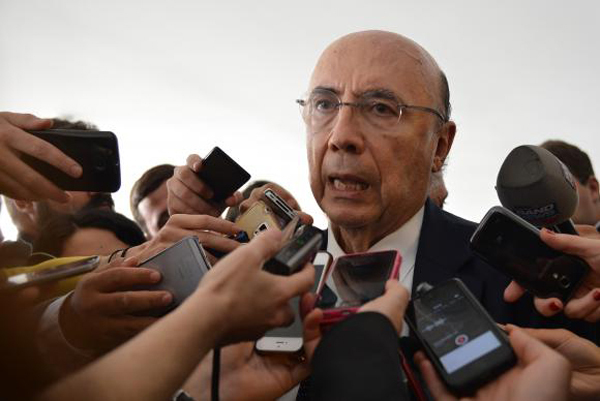 Segundo Henrique Meirelles, a meta fiscal de 2017 será a menor possível, porém realista e crível