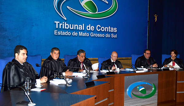 Sessão do Tribunal de Contas de MS