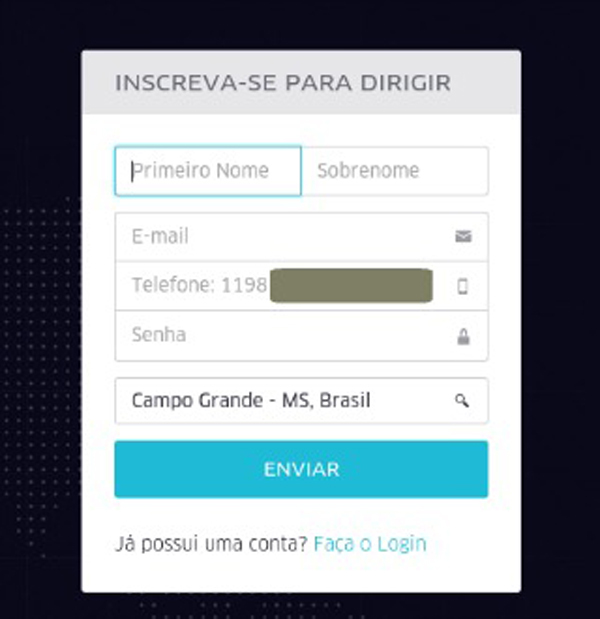 O serviço do Uber é feito por um aplicativo que permite que motoristas particulares trabalhem usando o próprio carro, desde que siga regras pré-definidas pela empresa