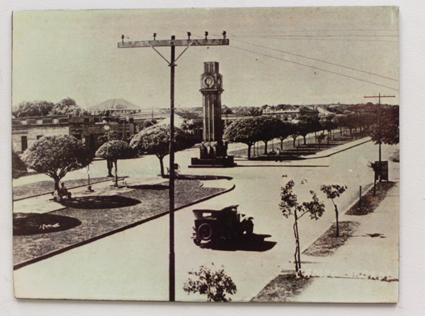 São quarenta e nove fotos preto e branco retratadas por anônimos e que fazem parte do acervo do museu