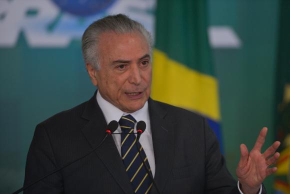 Temer será empossado daqui a pouco