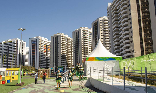 A Parceria Público-Privada (PPP) é um contrato de prestação de serviços, com ou sem prévia execução de obras, não inferior a R$ 20 milhões, com duração mínima de 5 e no máximo 35 anos, firmado entre empresa privada e o governo federal, estadual ou municip