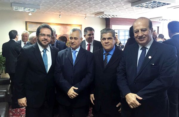 Além dos presidentes, conselheiros e técnicos dos Tribunais de Contas de todos os Estados brasileiros, o evento conta com a participação do ministro do TCU, Augusto Nardes