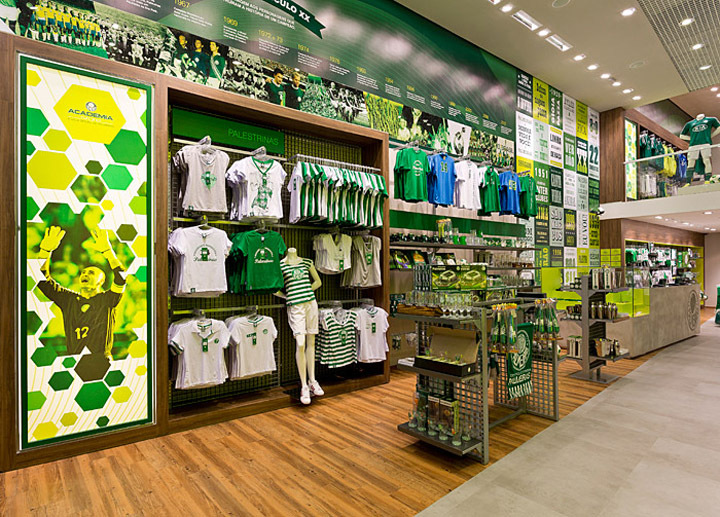 Parte interna da loja oficial do Palmeiras