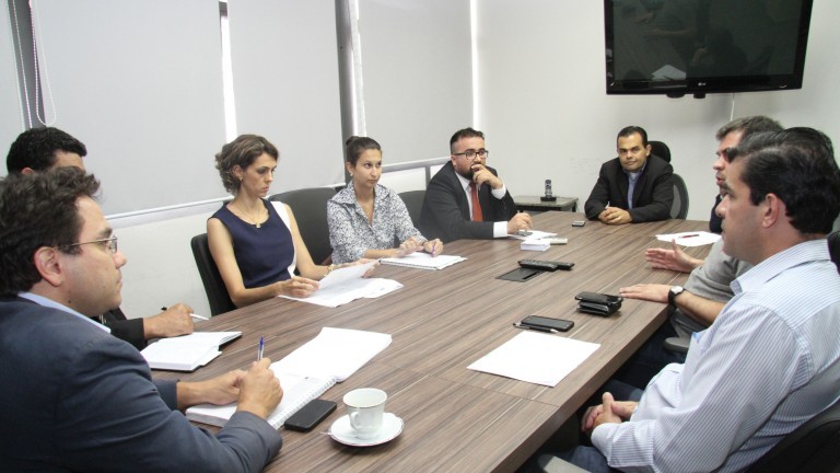 Secretários se reuniram com presidente do Hospital de Câncer Alfredo Abrão