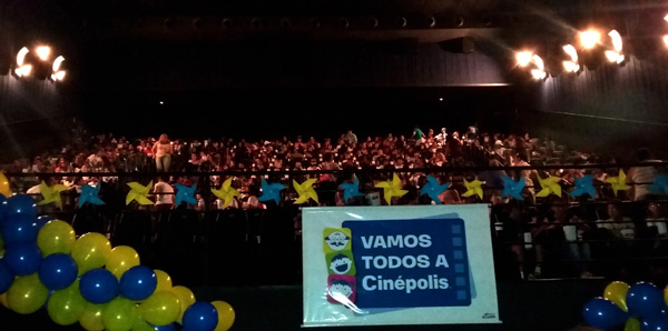Além do projeto “Vamos Todos a Cinépolis”, a rede no Brasil também apoia a Cinemagine, voltada para deficientes visuais, que utilizam a sala 4DX como estímulos sensoriais e possui uma parceria com o Instituto Ayrton Senna, em que os clientes são convidado