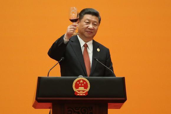 O presidente chinês Xi Jinping disse que a iniciativa chinesa de reativar o trajeto da milenar Rota da Seda, vai beneficiar as pessoas em todo o mundo