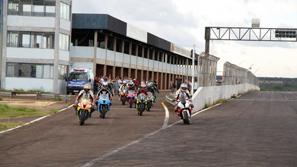 A solenidade acontecerá a partir das 8h no Paço Municipal ocasião em que também será assinado o Regimento Interno do Autódromo