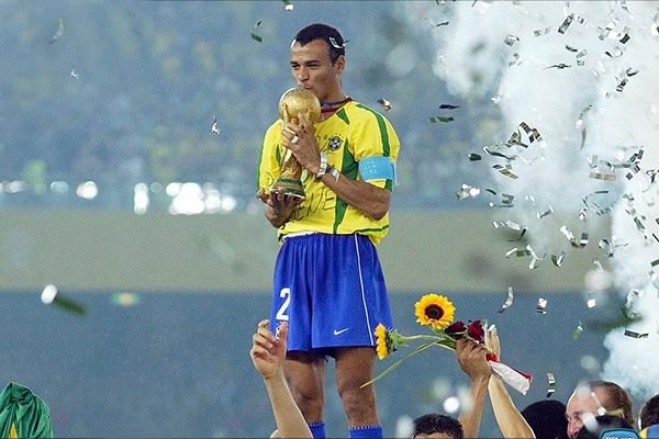 A partida com Cafu e grandes craques será realizada às 10 horas da manhã, no Estádio Jacques da Luz, nas Moreninhas.