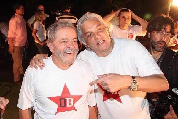 Delcídio saiu do PT antes mesmo de ter o mandato cassado no Senado
