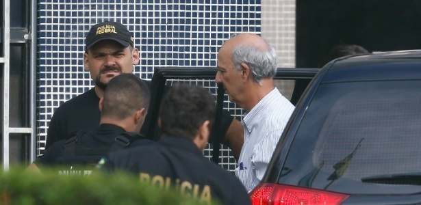 Jose Roberto Arruda chega preso à superintendência da PF em Brasília