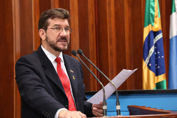 Pedro Kemp usou a tribuna para cobrar urgência nos repasses dos convênios