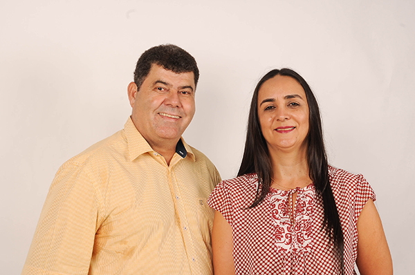 Professor Jaime Teixeira e a vice-presidente, a professora Sueli Veiga Melo
