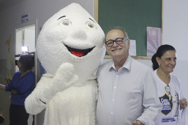 Em Campo Grande, o lançamento da campanha aconteceu na UBS do bairro Ana Maria do Couto e o vereador Dr. Wilson Sami (PMDB) esteve presente