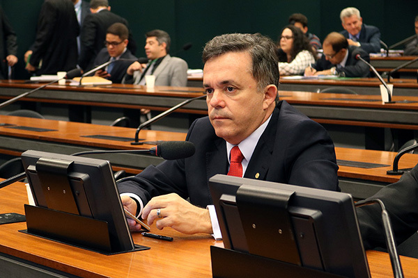 Vander Loubet durante instalação da CMO no Congresso Nacional