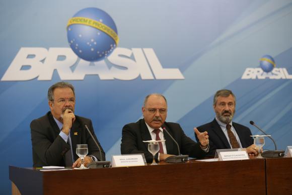 Brasília - Ministros da Defesa, Raul Jungmann, do Gabinete de Segurança Institucional, Sergio Etchegoyen, e da Justiça, Torquato Jardim, falam sobre o Plano Nacional de Segurança (Fabio Rodrigues Pozzebom/Agência Brasil)