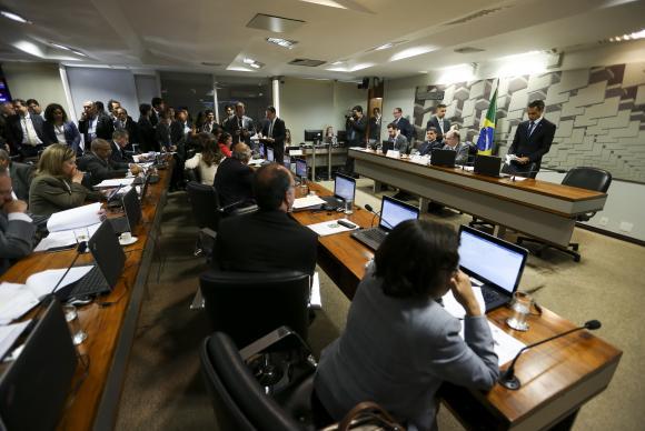 Brasília - A Comissão de Assuntos Econômicos (CAE) do Senado se reúne para votar a proposta de reforma trabalhista (Marcelo Camargo/Agência Brasil)