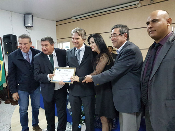 Na ocasião também foram homenageados a Vice-Governadora, Rose Modesto, o Deputado Paulo Côrrea, a Deputada Mara Caseiro, a governadora da provincia de Alto Paraguai Marlei Ocampo e o assessor do Setlog-MS, Dorival de Oliveira