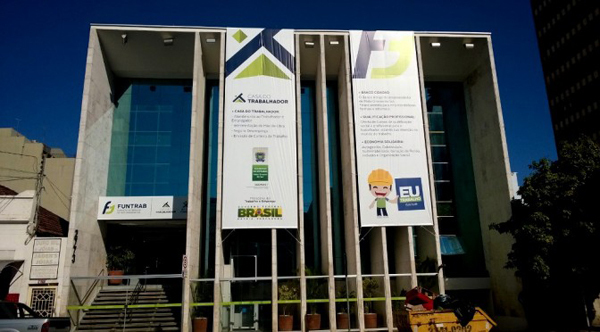 Os interessados podem procurar a “Casa do Trabalhador” da Funtrab