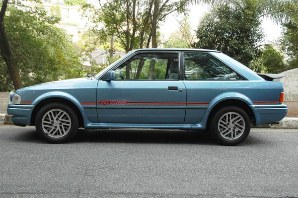 No modelo 1987, o XR3 foi reestilizado com linhas mais suaves e para-choques de plástico envolventes que melhoraram a aerodinâmica, novas rodas de alumínio, aerofólio, painel com iluminação indireta e volante com revestimento imitando couro perfurado